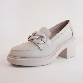 Arrigo Almond Leather Heeled Loafers