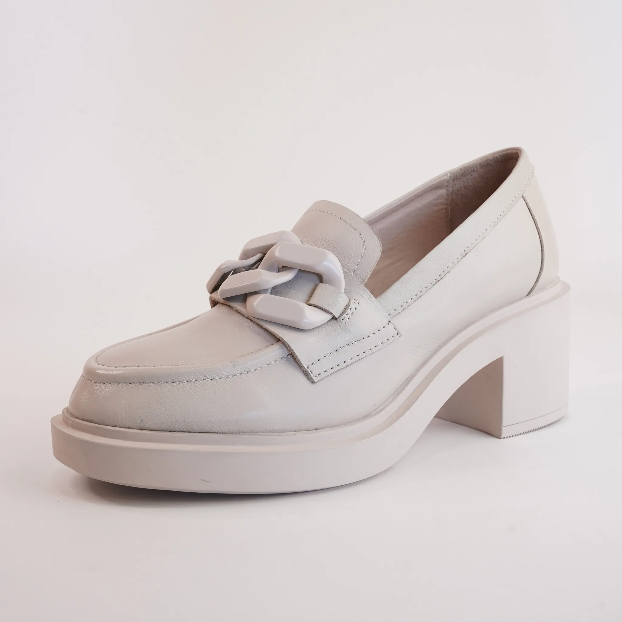 Arrigo Almond Leather Heeled Loafers