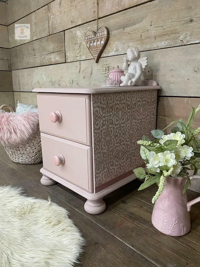 Dixie Belle Soft Pink  chalk mineral paint