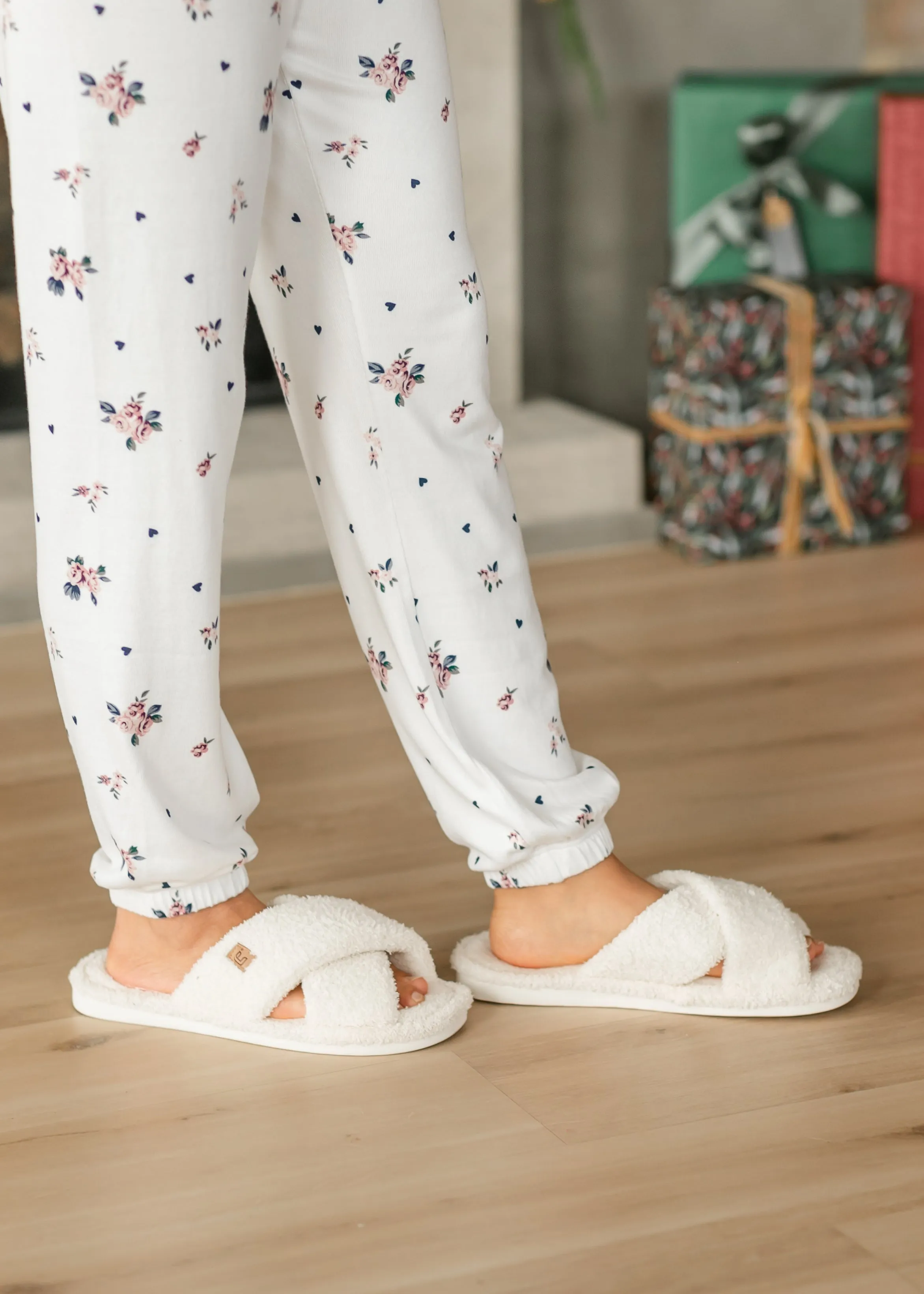 Fuzzy Criss Cross Slipper