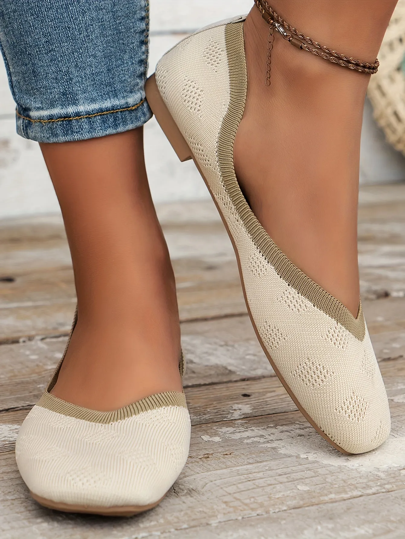 Relaxed and fresh sandals