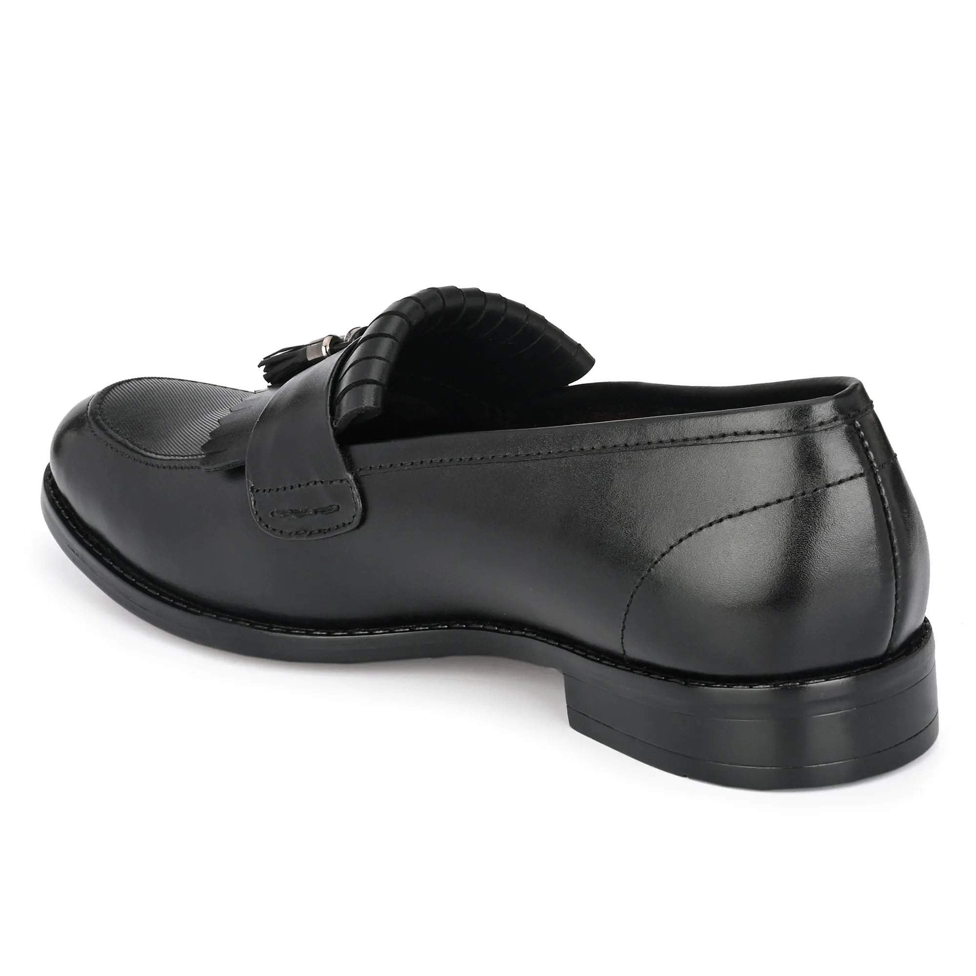 Tassled Formal Penny Loafers For Men with Textured Top